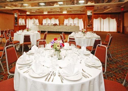 Clarion Hotel & Conference Center Northampton Restoran gambar